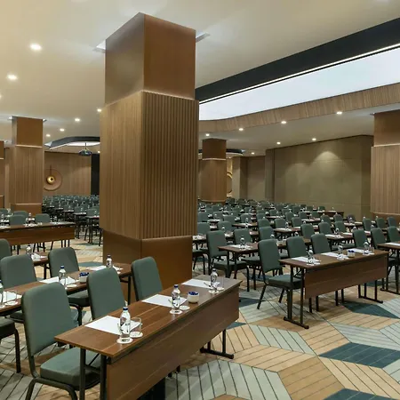 Mövenpick Marmara Sea 5*