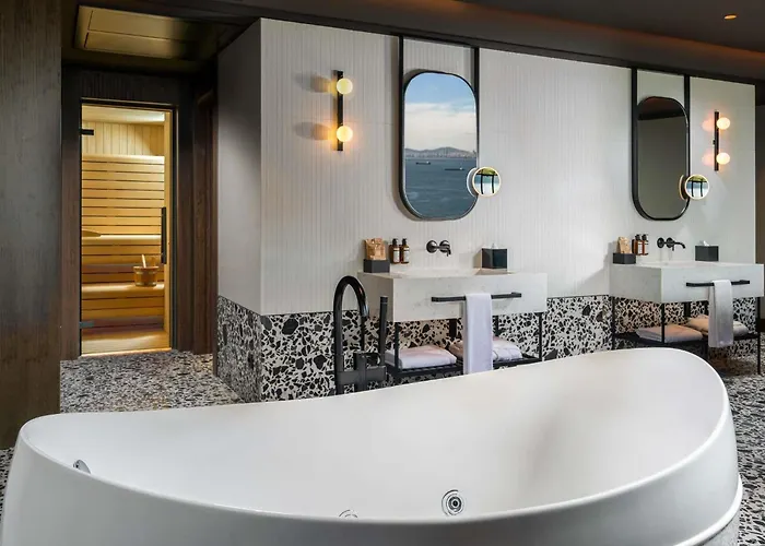 Hotel Moevenpick Marmara Sea 5*